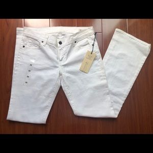WHITE BOOTCUT JEANS